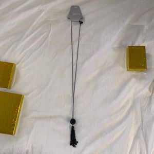 Liz Claiborne 18” necklace